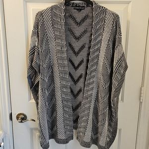 EUC Christine Gerard Kimono style cardigan in Gray and Black